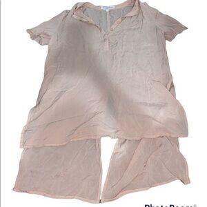 🔵 5/$25 Bcbg High Low W Slits Pink Top